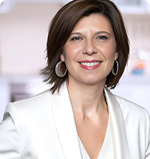 Dr. Jennifer Roelands,
